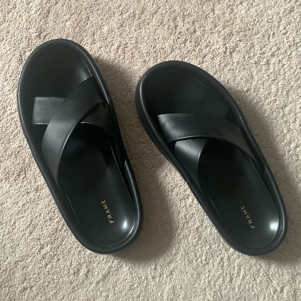 frame le laurel slide black size 9.5